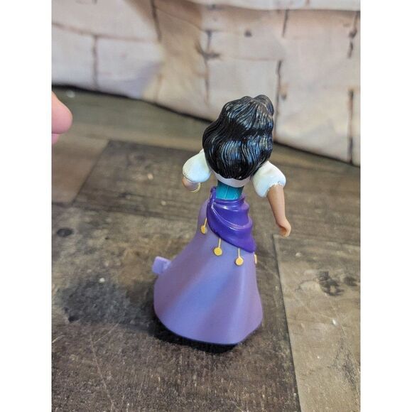 Burger King Hunchback of Notre Dame Esmeralda Disney toy figure - Picture 4 of 5